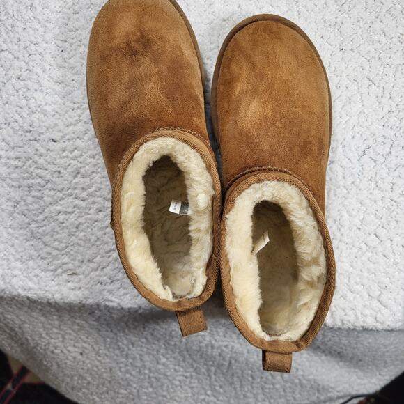 UGG Women's Classic Ultra Mini chestnut size women's bootie size 9 - Picture 2 of 6